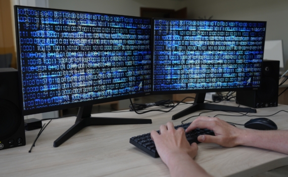 Интерес инвесторов к дефицитным защитным инструментам растет из-за преодоления госдолгом США отметки в 40 трлн долларов Интерес инвесторов к дефицитным защитным инструментам растет из-за преодоления госдолгом США отметки в 40 трлн долларов